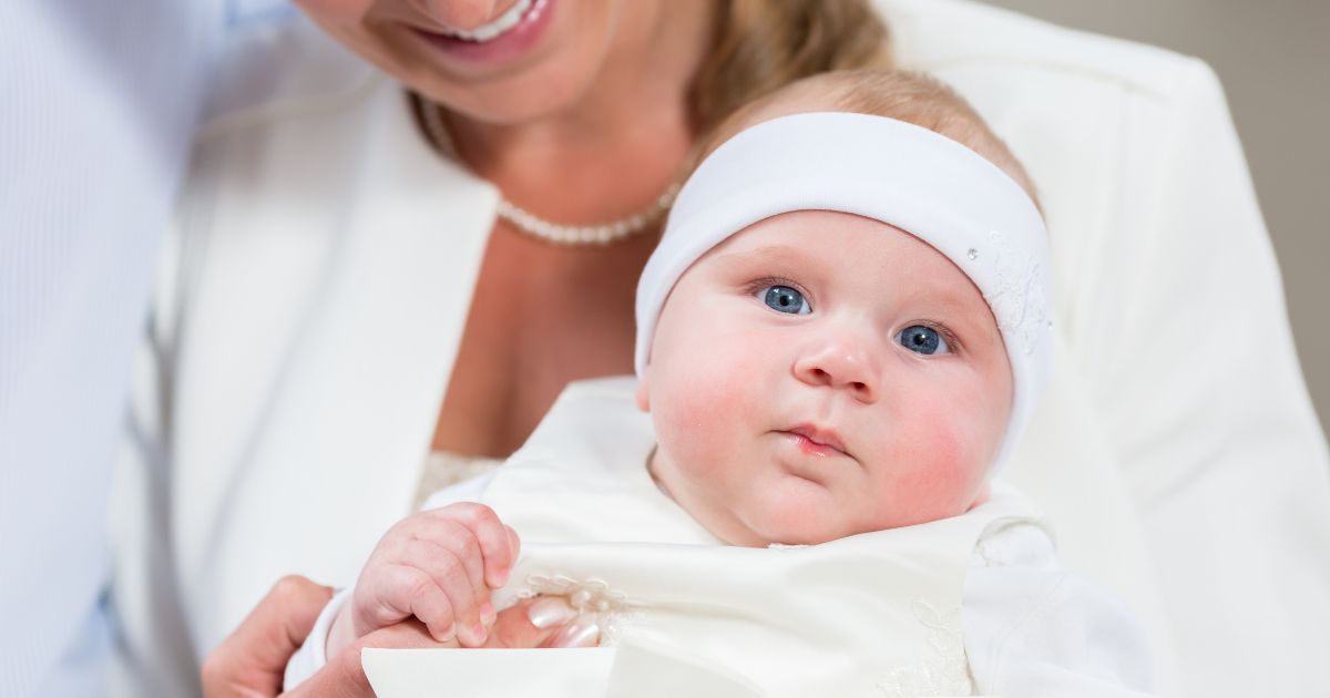 madrinha de batizado infantil
